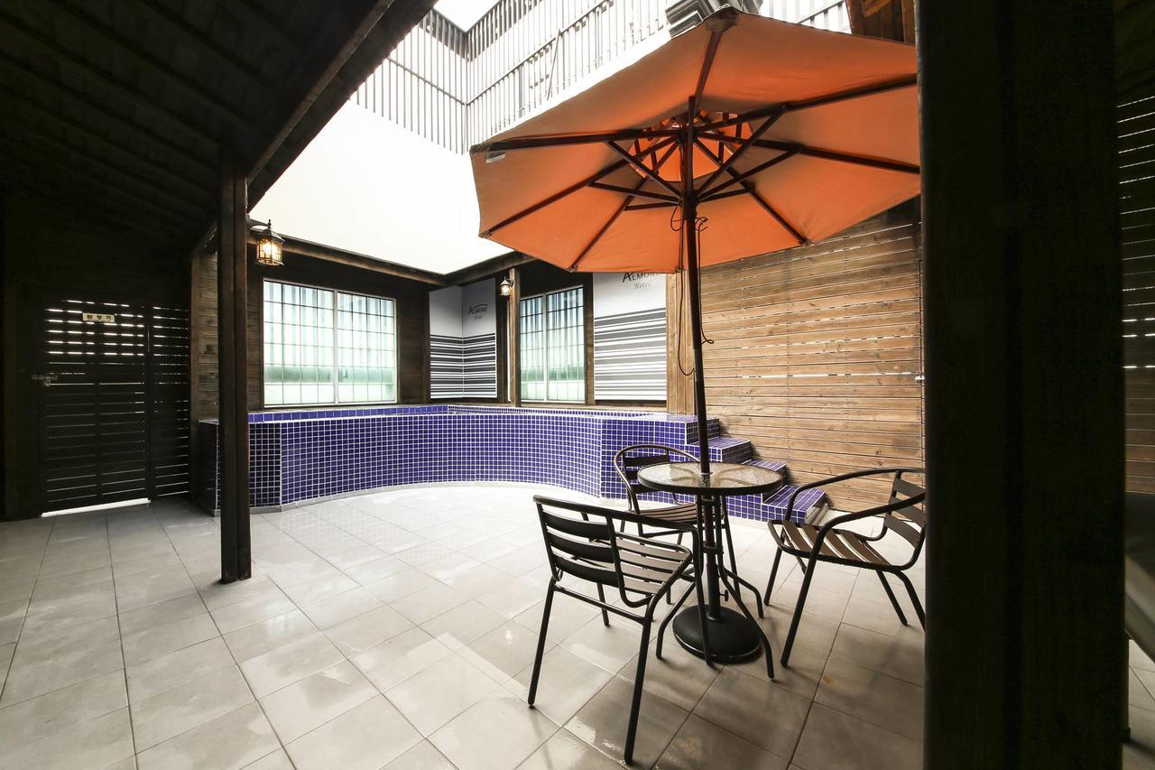 Almond Hotel Gupo Station Busan Buitenkant foto
