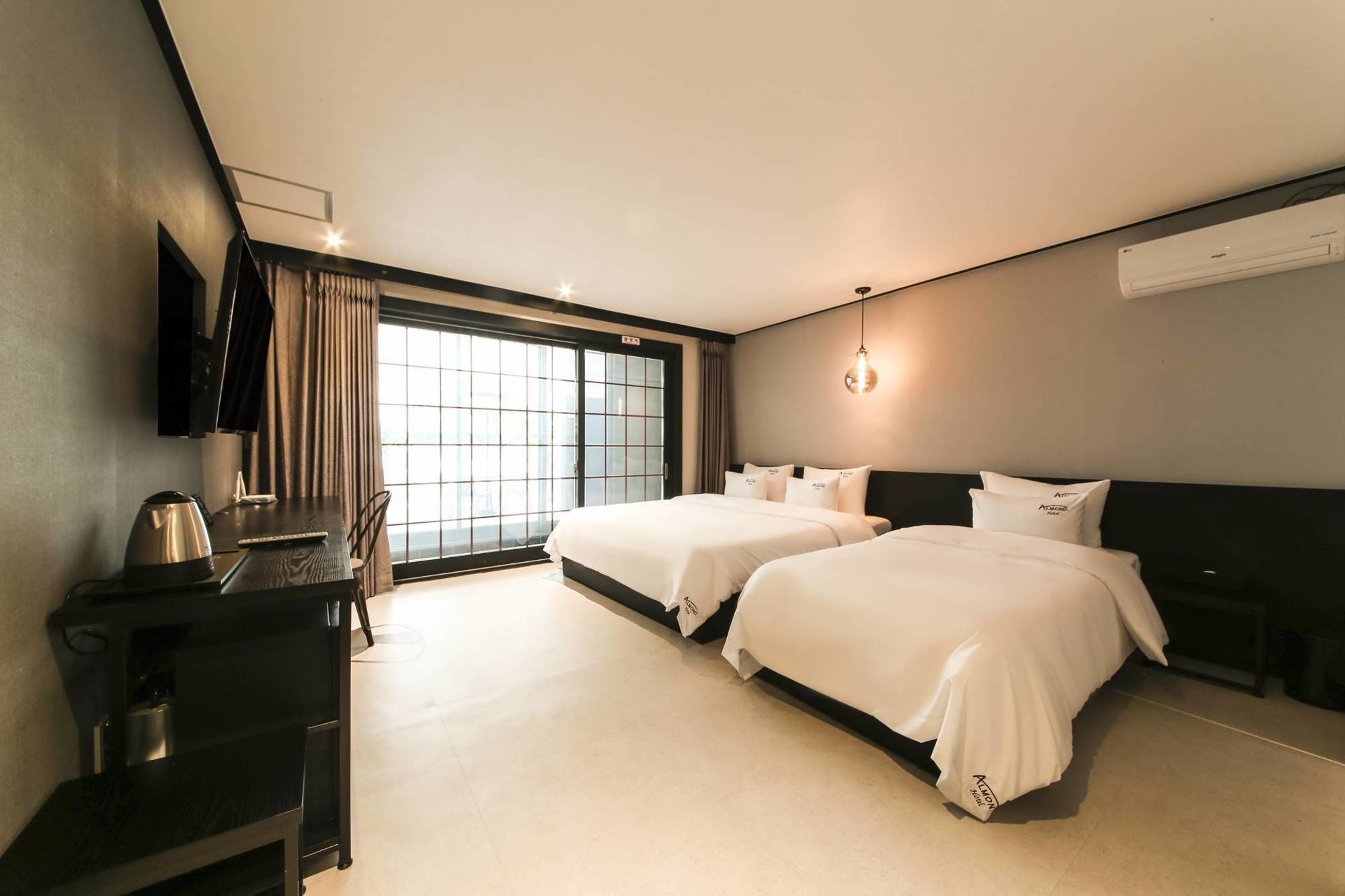 Almond Hotel Gupo Station Busan Buitenkant foto